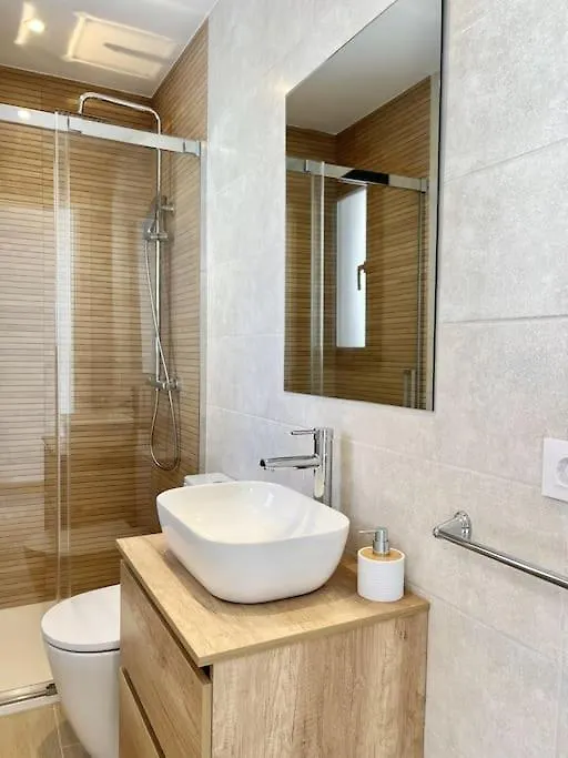 Moderno Apartamento Con Terraza En La Azotea روساس